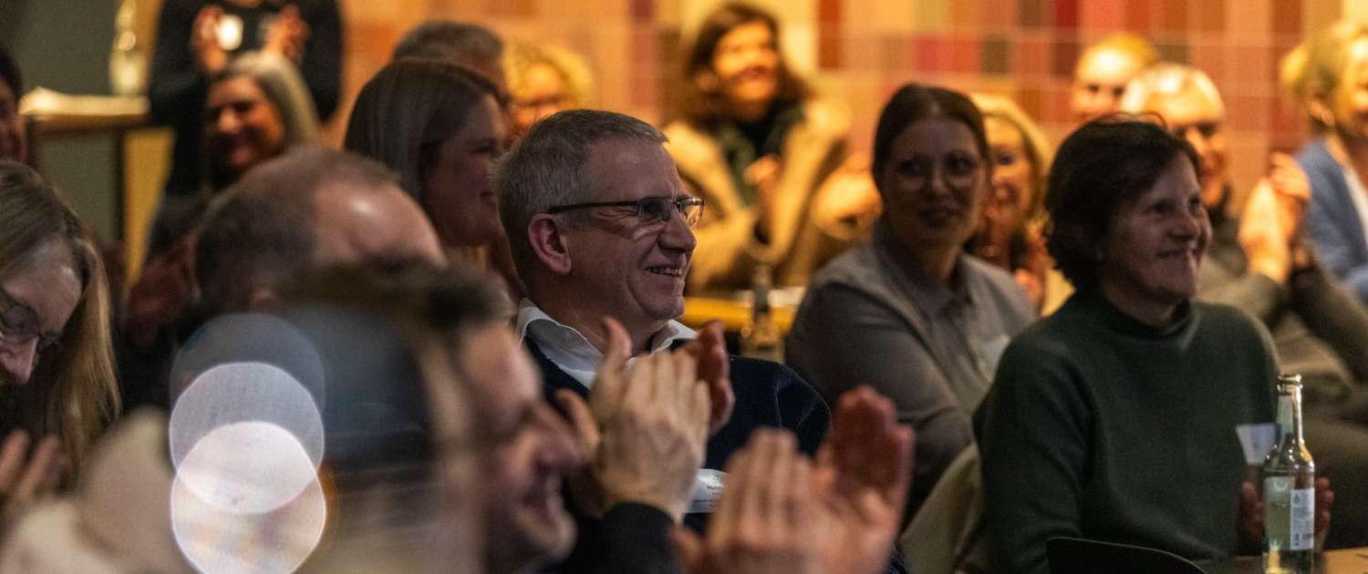 Foto-Zukunft-der-Arbeit-1500x630 Auf Talentjagd – Wie Industrie und Handwerk von anderen lernen können | 7. Mai 2025, Düsseldorf