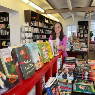 Moosburg, Mut und Magie: Wie eine Buchhandlung zur Zukunftsschmiede wird Moosburg, Mut und Magie: Wie eine Buchhandlung zur Zukunftsschmiede wird